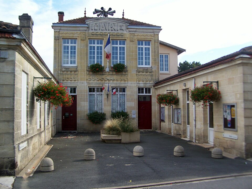 Ayguemorte — les — Graves Mairie