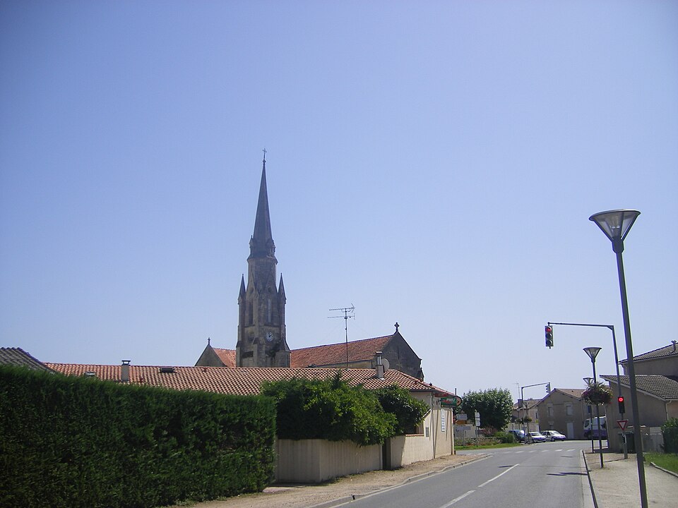 FR — 33 — Le Barp