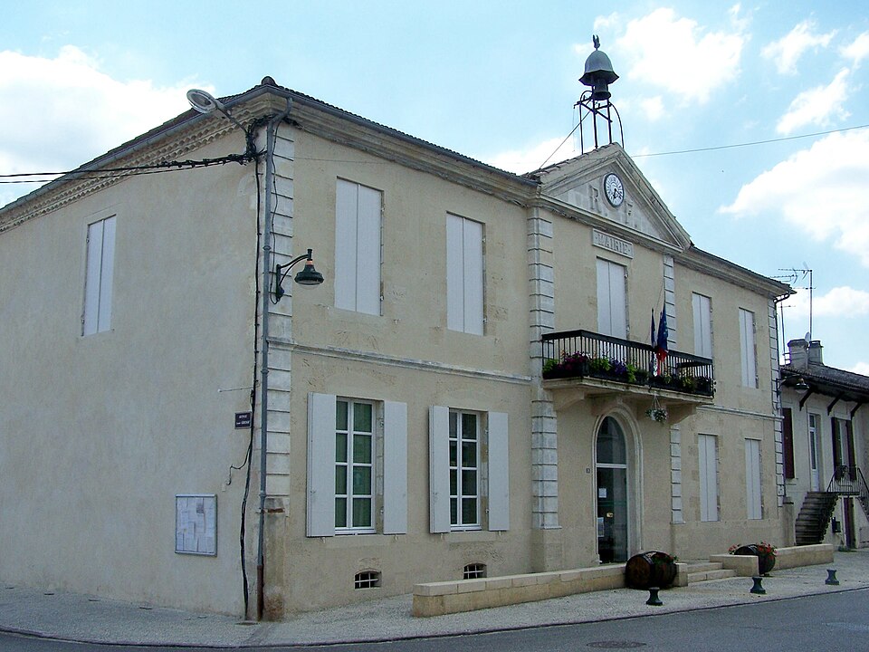 Castets — en — Dorthe Mairie