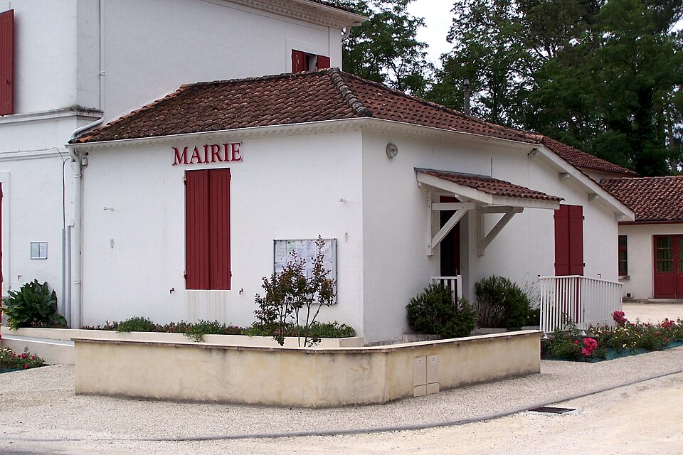 Escaudes Mairie