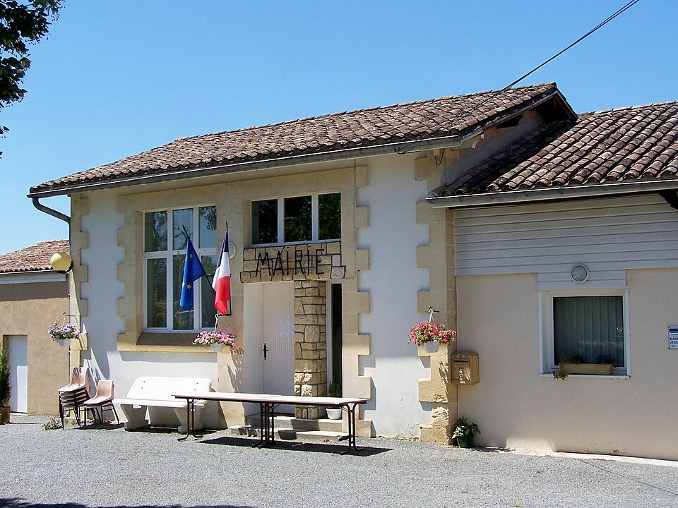 Fossès — et — Baleyssac Mairie
