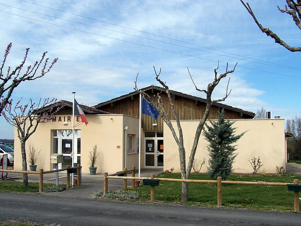 Lados Mairie