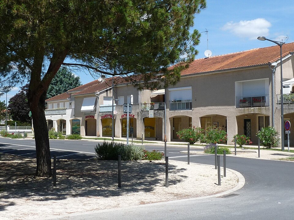 Pineuilh place