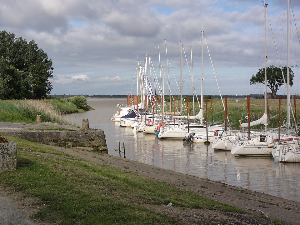 Plassac (Gironde) port sur la Gironde