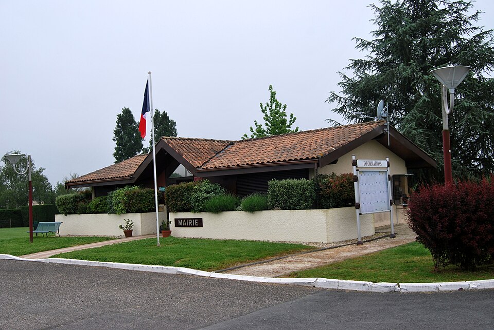 Le Pout Monument aux morts 02