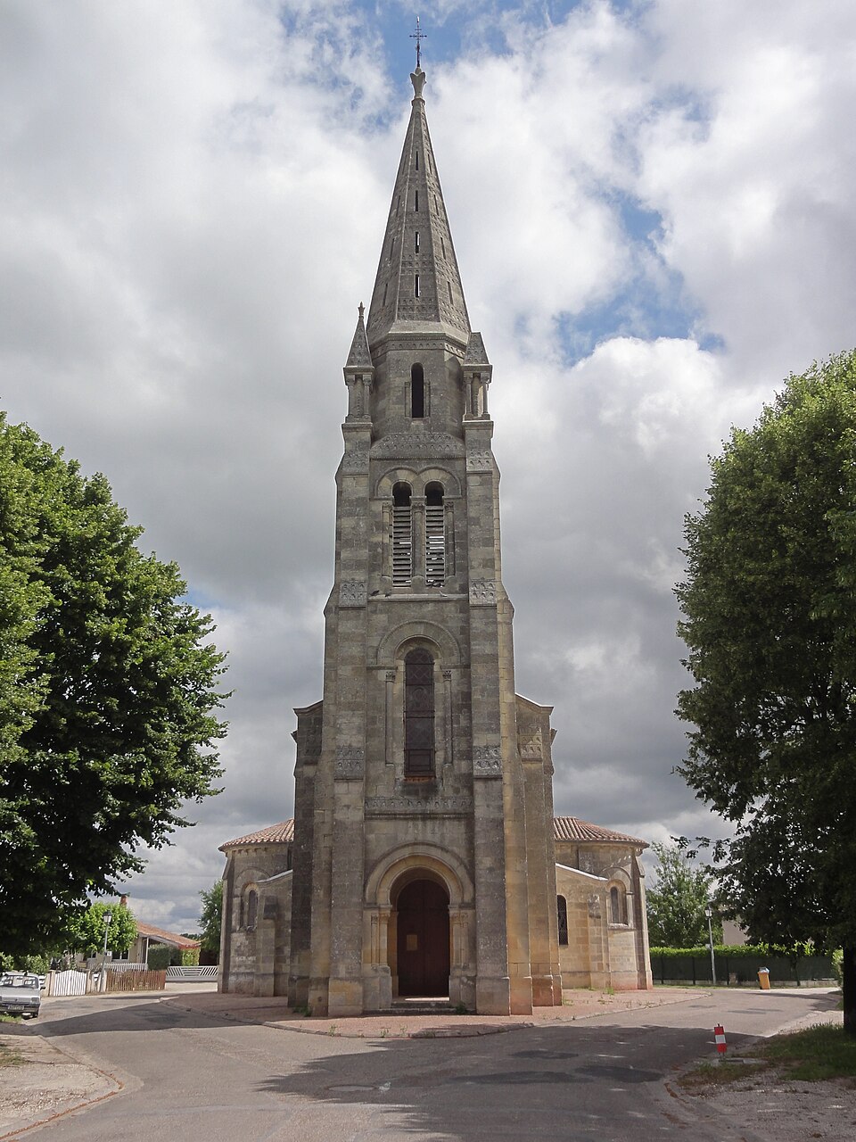 Église de Prignac, tour