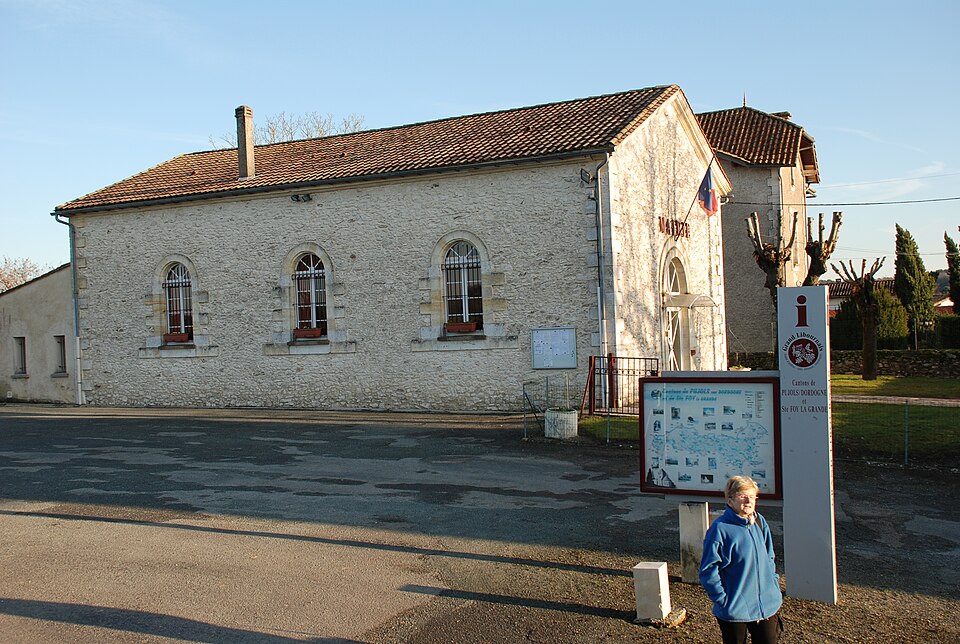 Mairie de La Roquille2