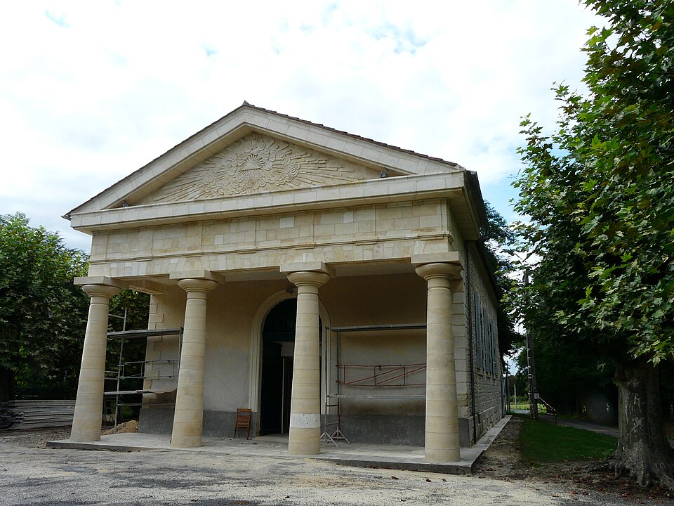 Saint — Avit — Saint — Nazaire temple Briands