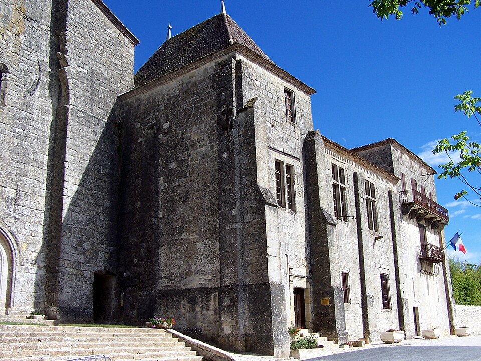 Saint — Ferme Mairie