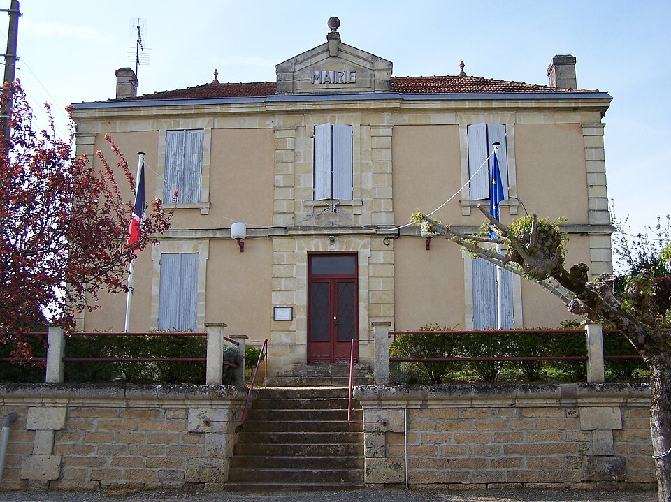 Saint — Germain — de — Grave Mairie