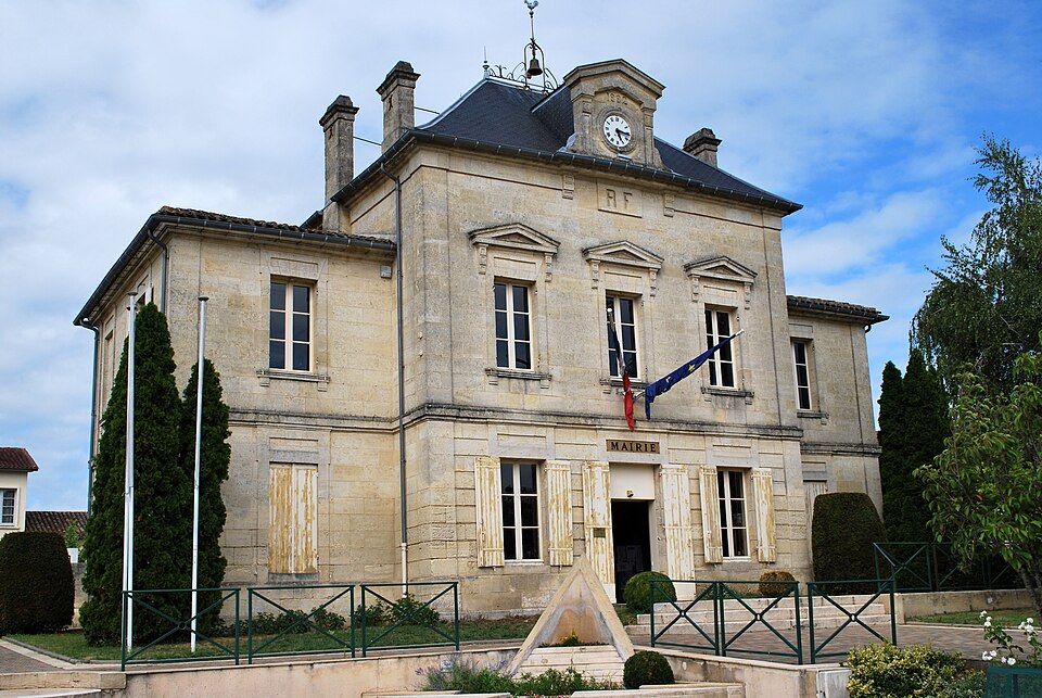 Saint — Germain — du — Puch Mairie