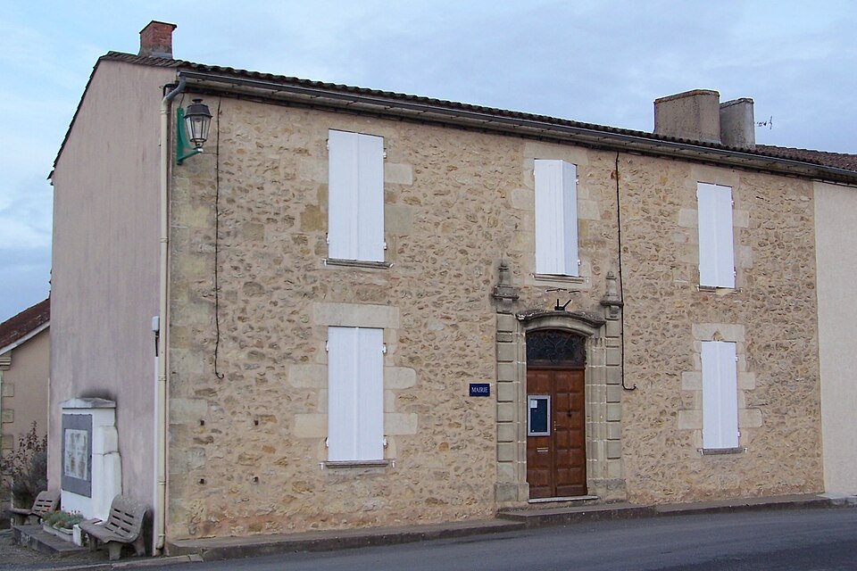 Saint — Martial 33 Mairie