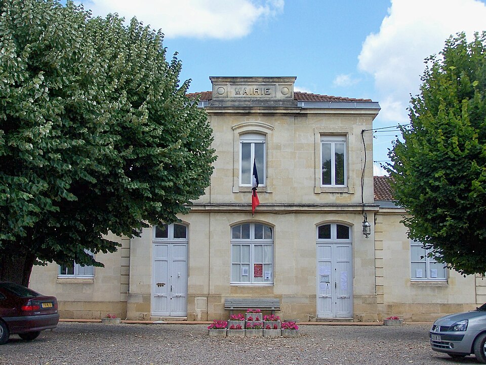 Saint — Martin — de — Sescas Mairie