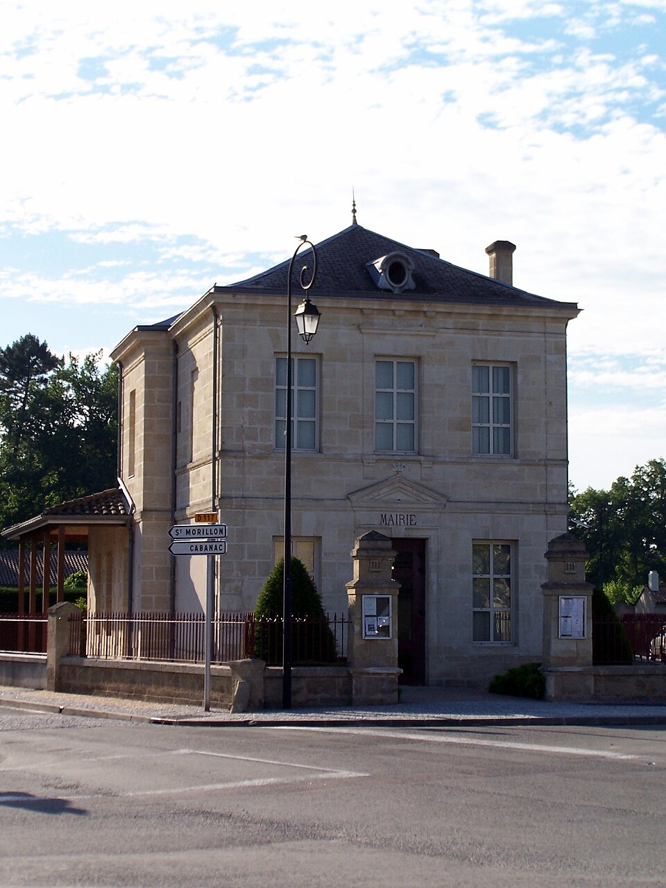 Saint — Michel — de — Rieufret Mairie