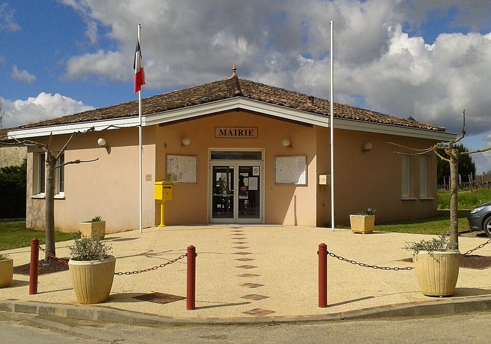 Mairie de St Michel de Lapujade