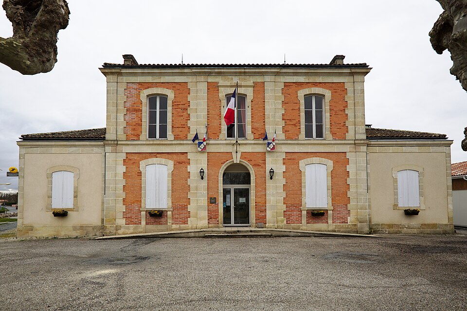 Salaunes Mairie 2015