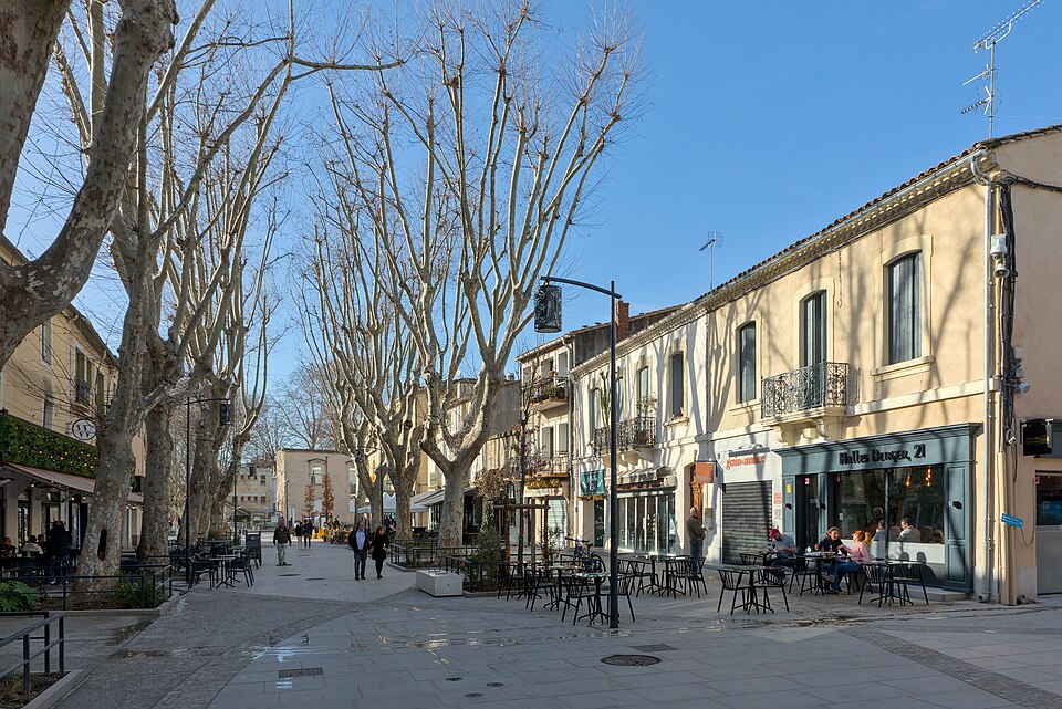 Lunel — Cours Gabriel Péri