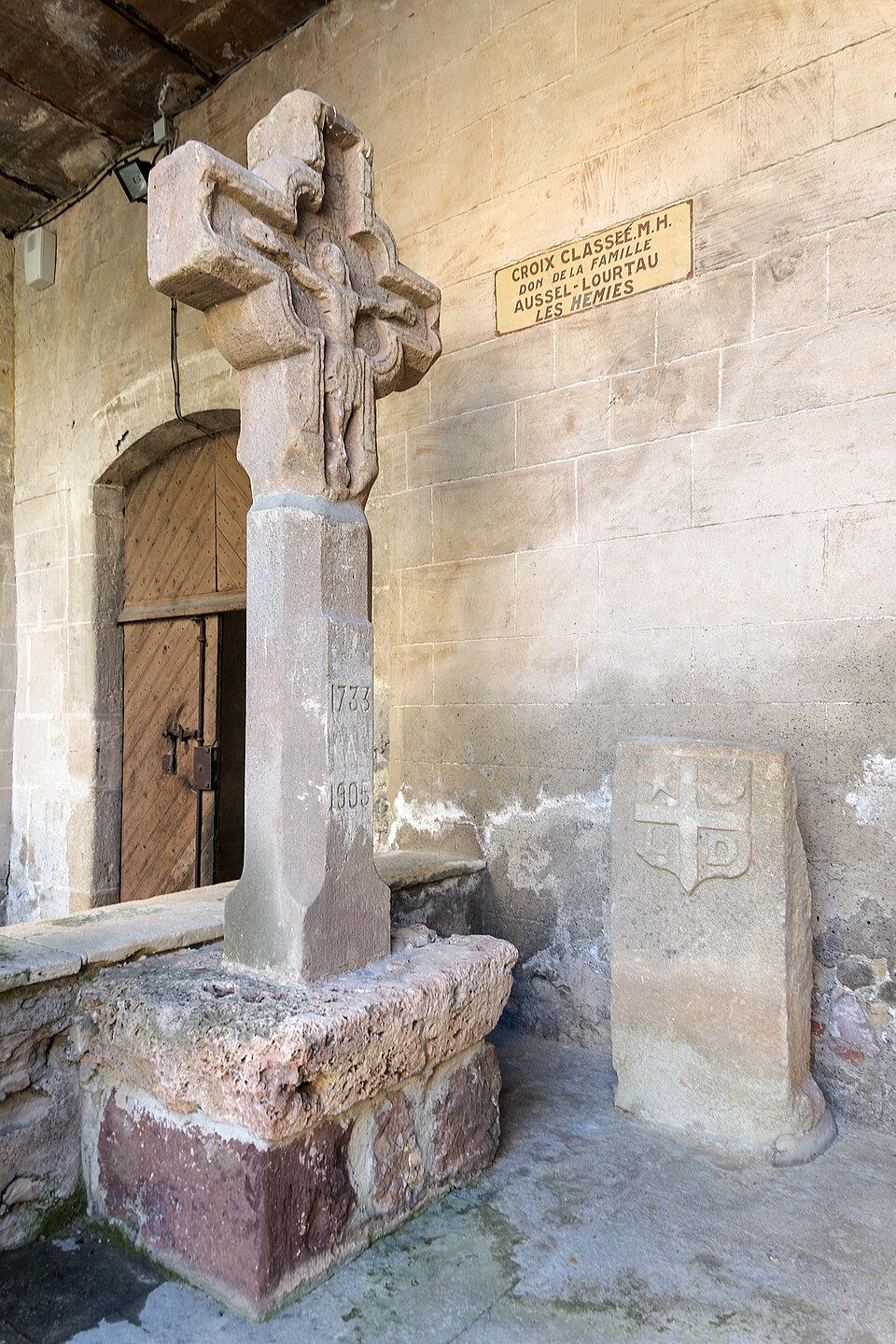 Croix de chemin Le Puech Lodeve