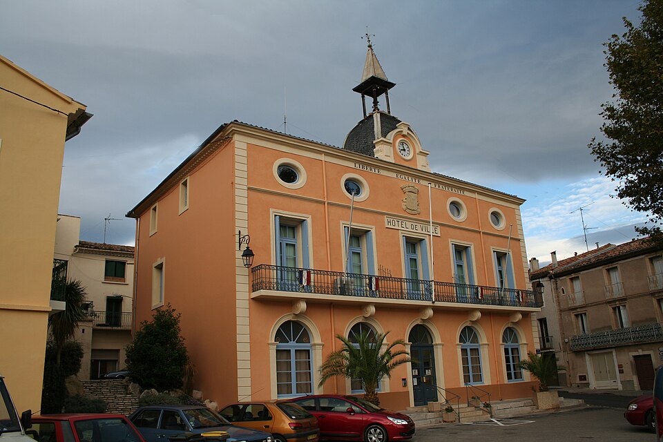Roujan hotel de ville