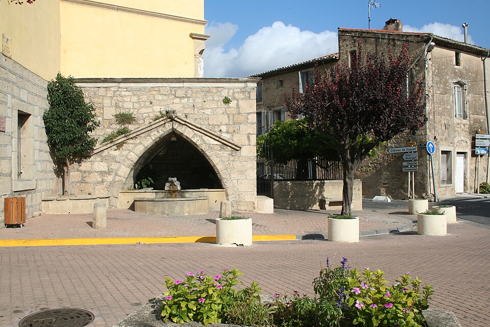 Saint — Geniès — de — Fontedit fontaine1