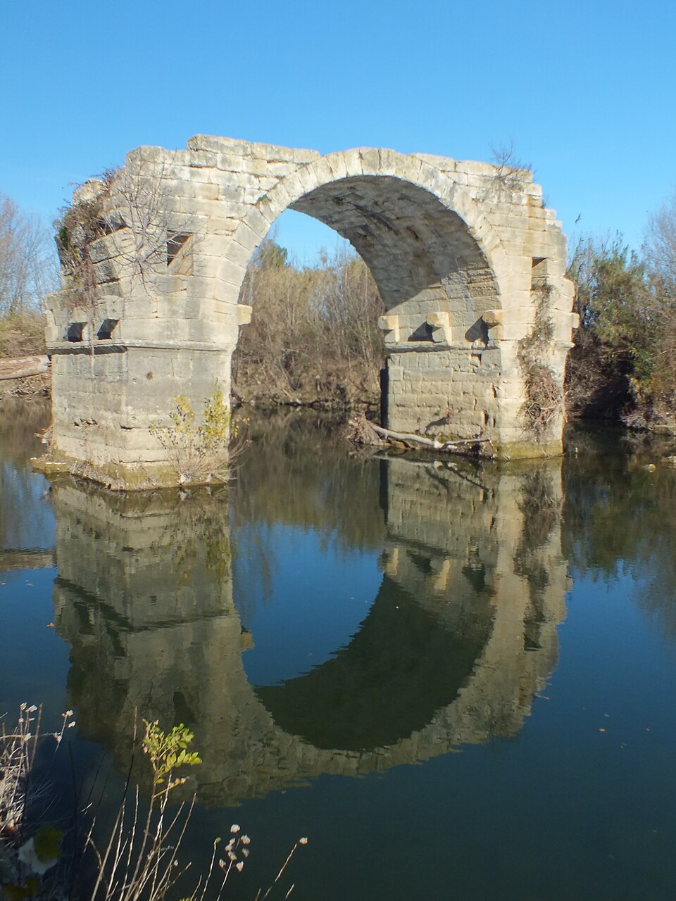Pont Ambroix 0415