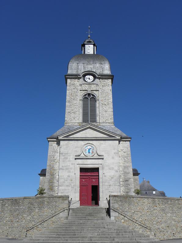 Argentré — du — Plessis (35) Église 01