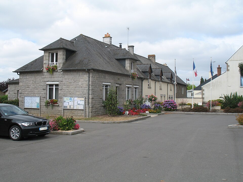 Beaucé — mairie