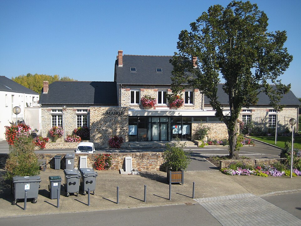 Brécé — mairie