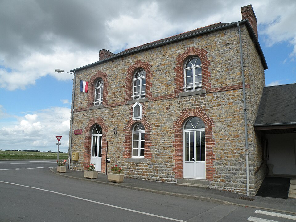 Combourtillé — mairie