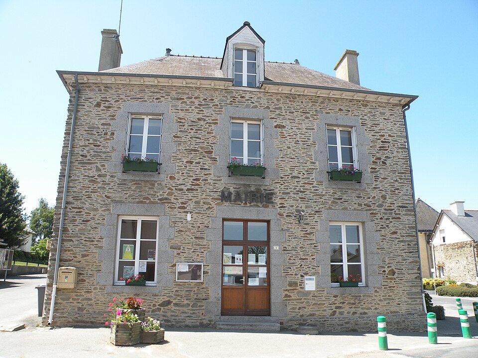 Cornillé — mairie face