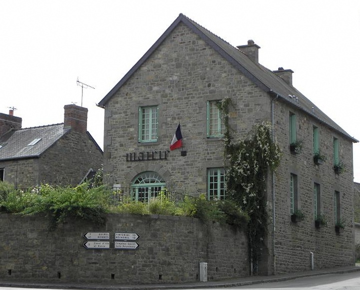 Dingé (35) Mairie