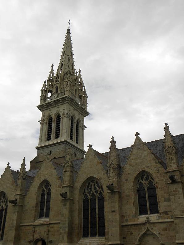 Domalain (35) Église Saint — Melaine Façade sud 50