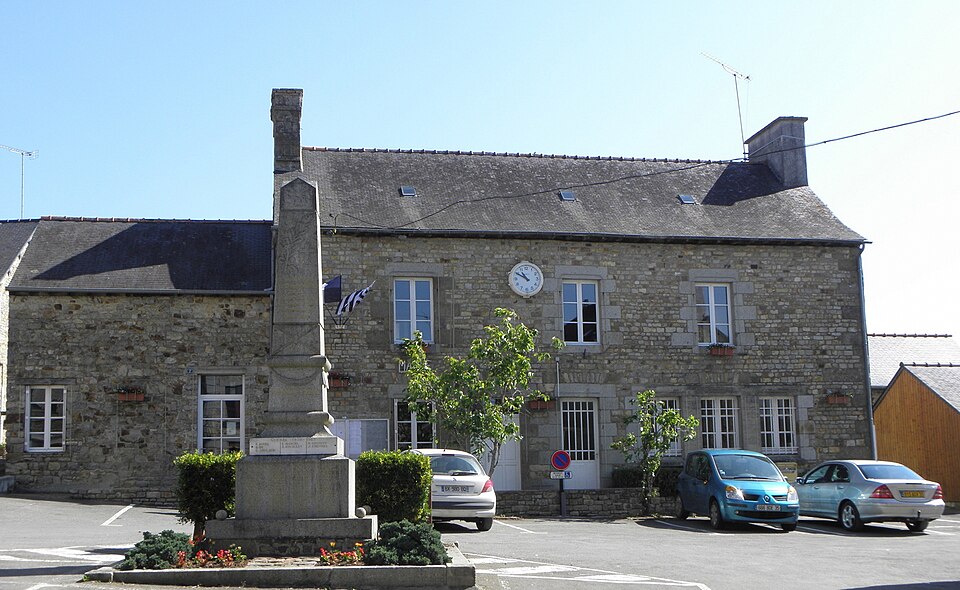 Gahard (35) Mairie 02