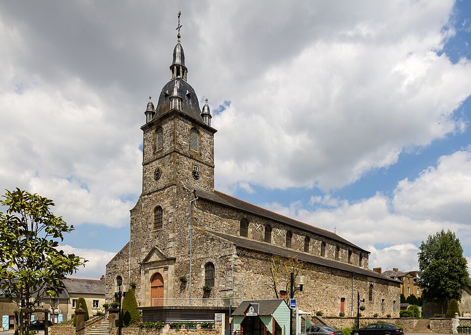 Église Saint — Pierre, Irodouër, France