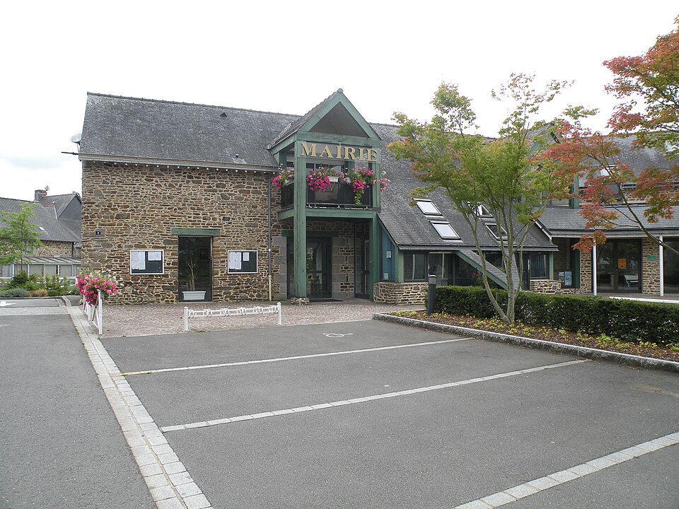 Javené — mairie