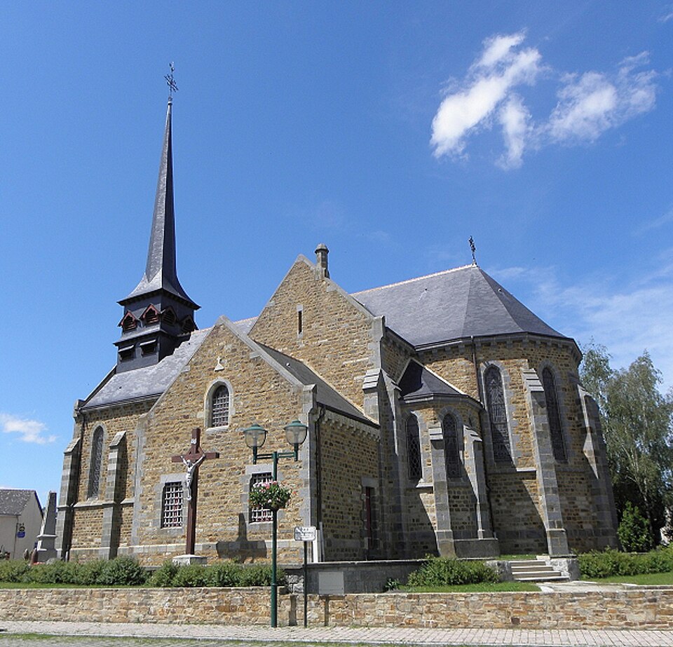 Langan (35) Église Saint — Martin et Saint — Pierre — Extérieur — 02