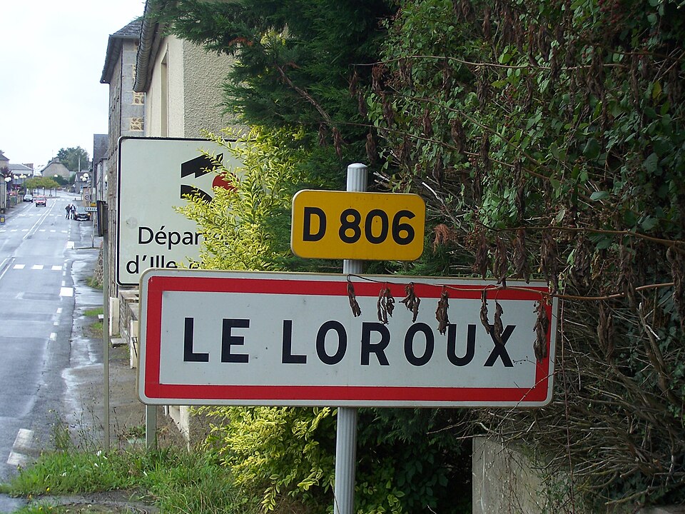 Le Loroux — panneau entrée