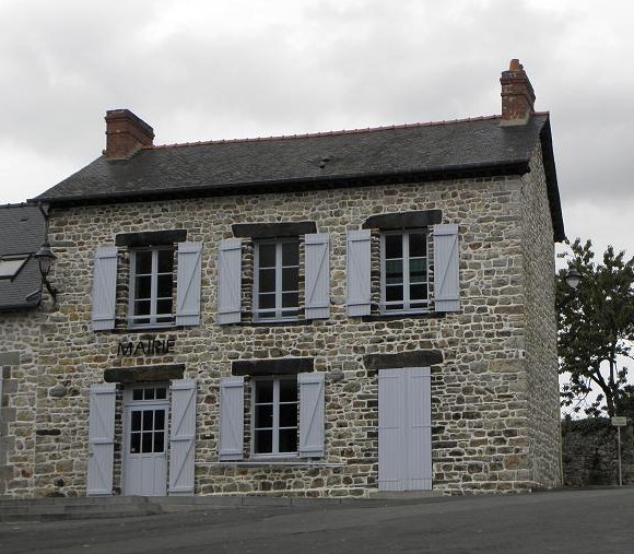 Montautour (35) Mairie