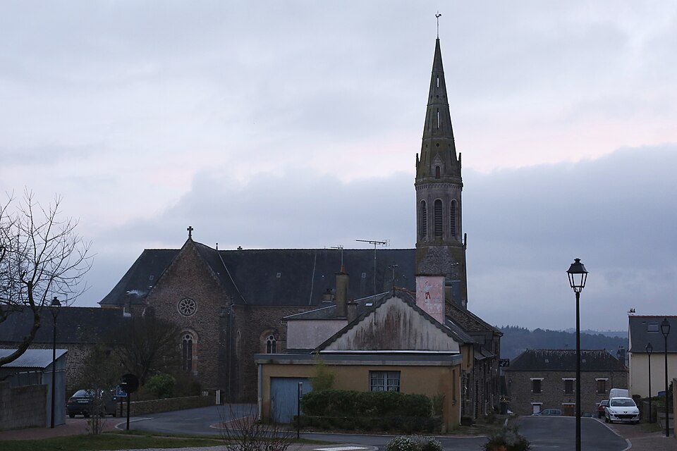 Monterfil — Église 03