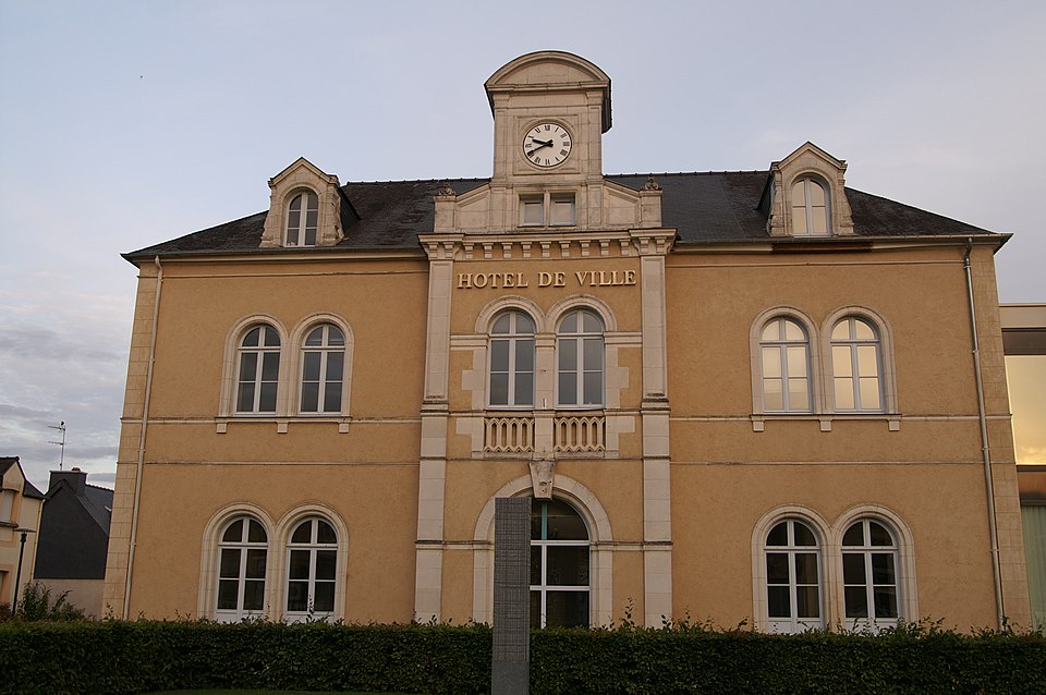 Mordelles — hôtel de ville
