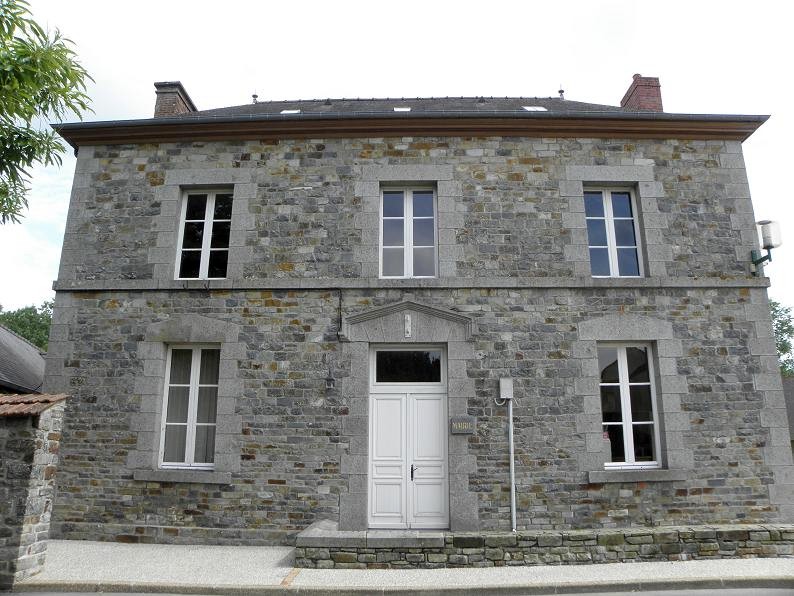 Mouazé (35) Mairie 01