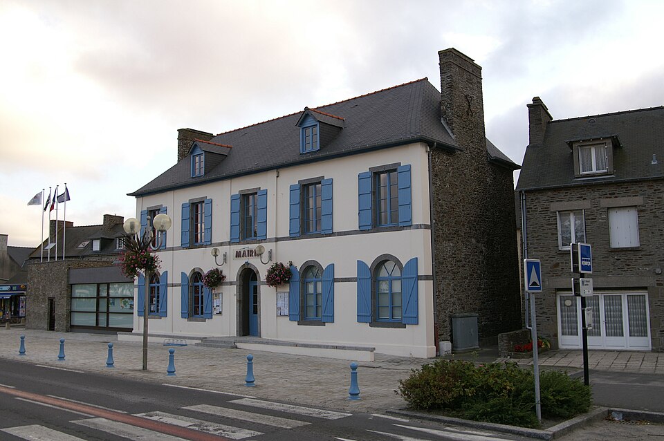 Saint — Benoit — des — Ondes — Mairie