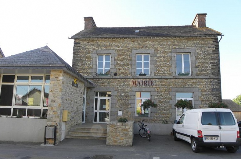 Saint — Christophe — des — Bois (35) Mairie