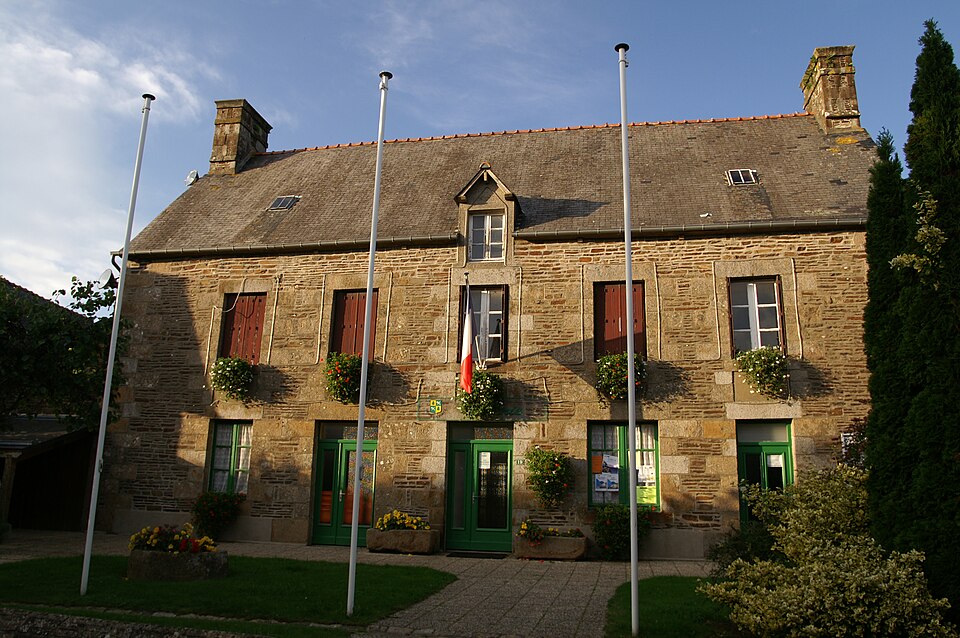 Trans — la — Forêt — mairie