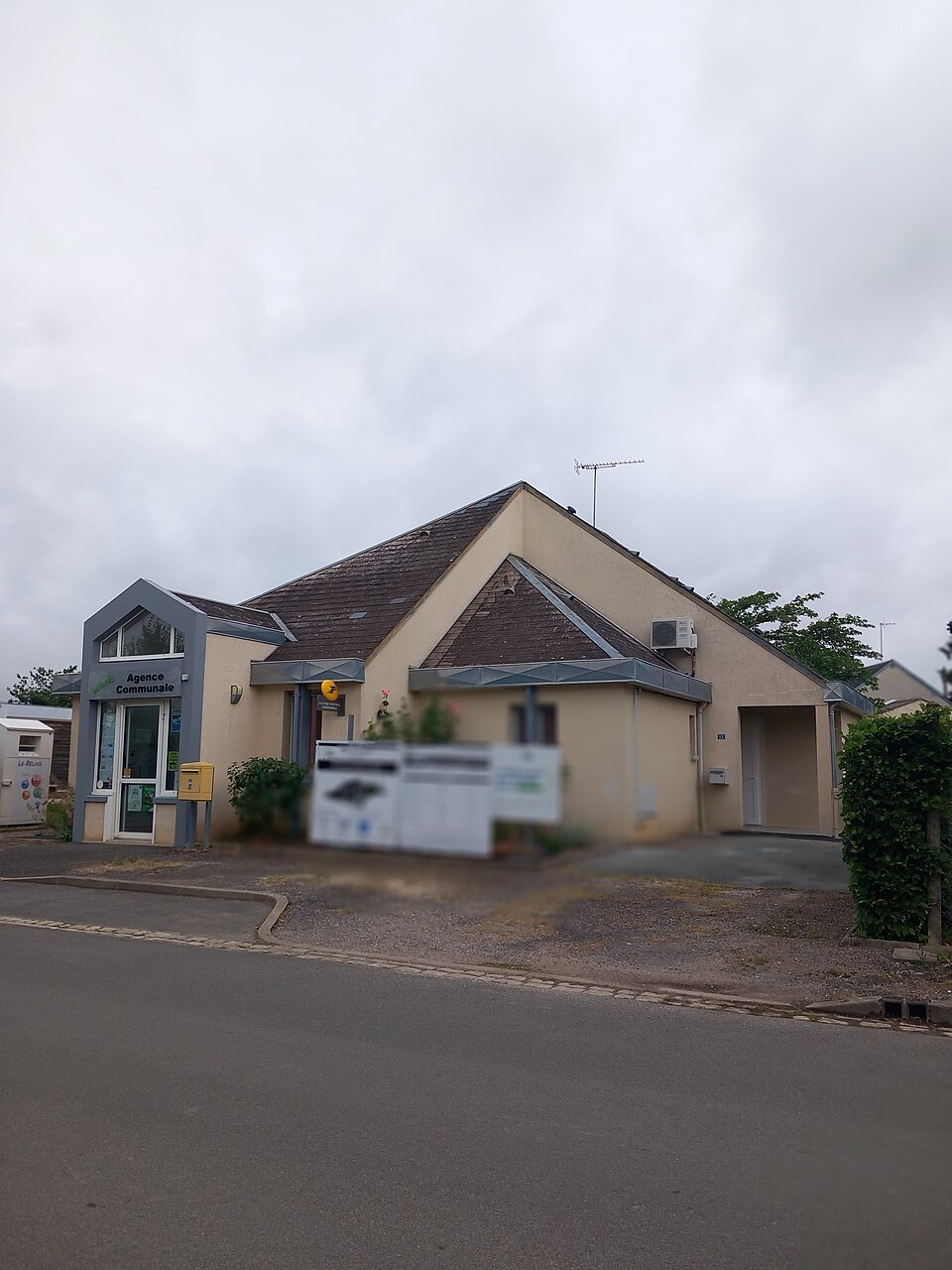 Les Bordes agence postale