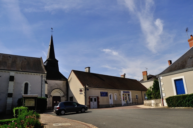 Buxeuil — Place principale