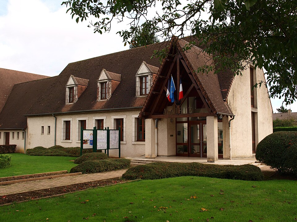 Étrechet — FR — 36 — mairie & salle des fêtes — 05
