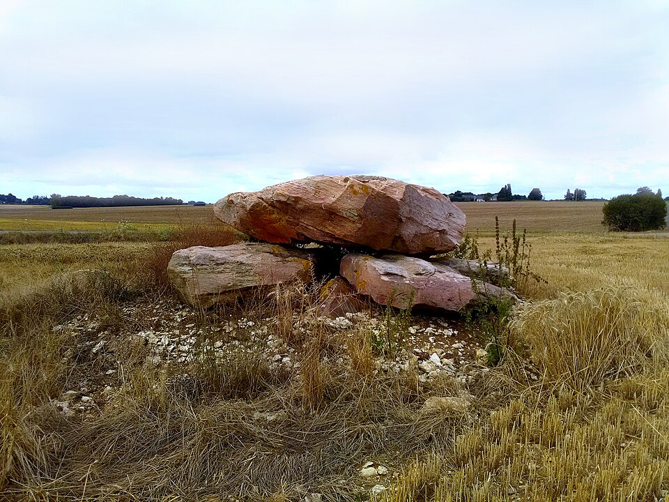 Dolmen de la Pierre — Folle