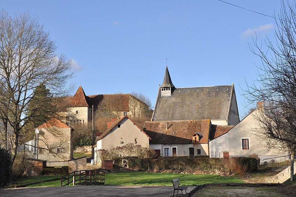 Luzeret (Indre) — Eglise et château