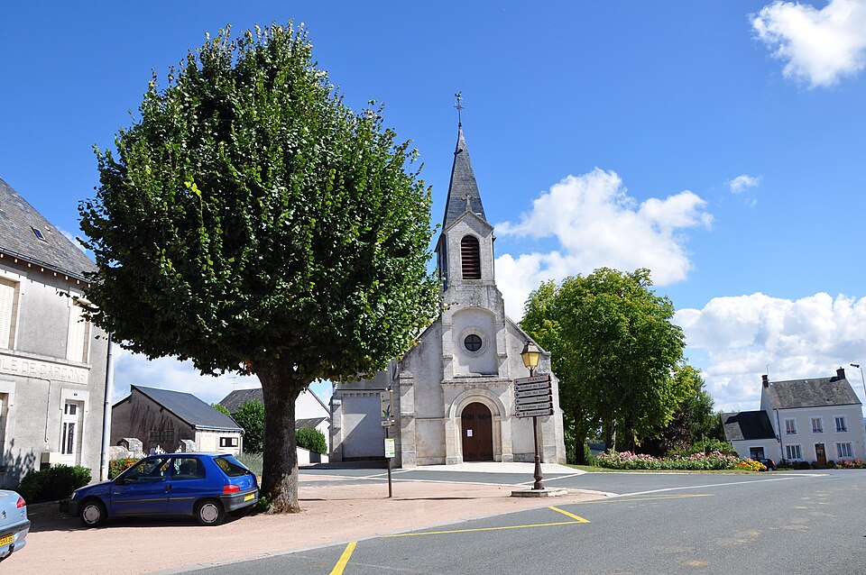 Maillet (Indre) — Place de l'église